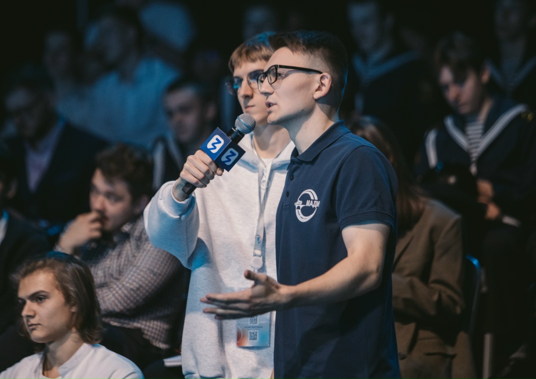 Глава Минтранса Андрей Никитин рассказал студентам о будущем транспортной отрасли.