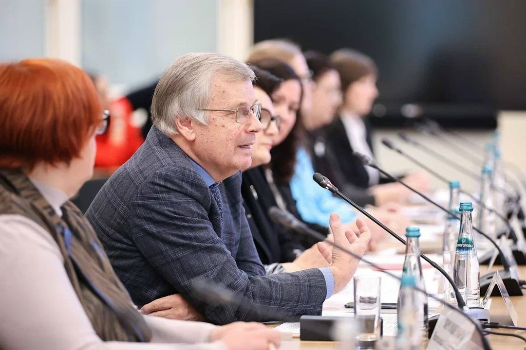 Глава Минпросвещения рассказал о работе по созданию государственных учебников