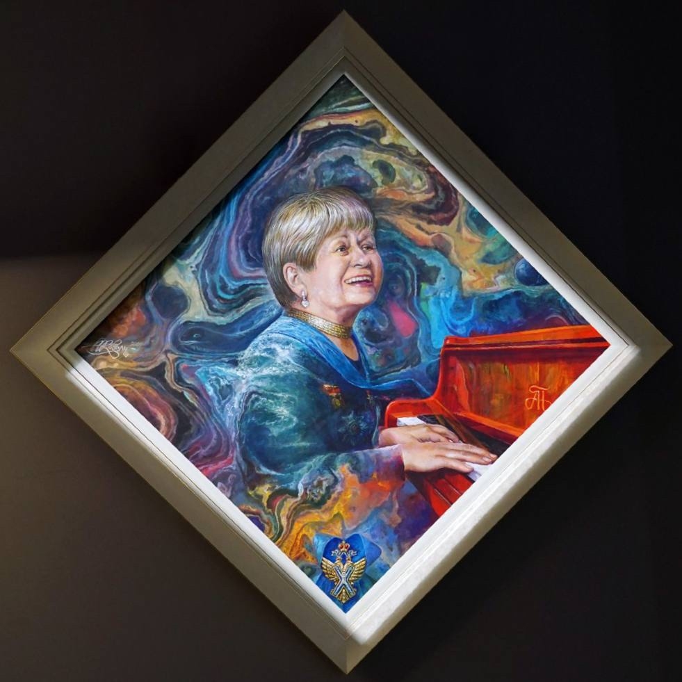 Мелодия длиной в эпоху При содействии ЛУКОЙЛа открылась выставка, посвящённая большому юбилею Александры Николаевны Пахмутовой.