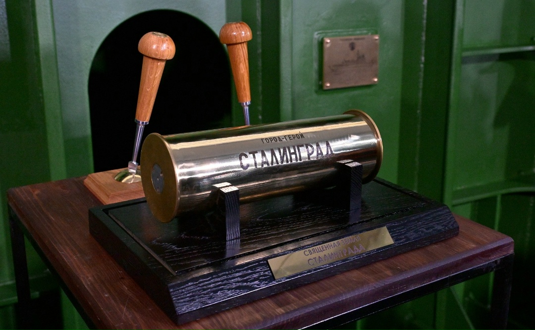 На Балтийском заводе заложили шестой серийный универсальный атомный ледокол «Сталинград». Атомоход проекта 22220 будет введен в эксплуатацию в 2030 году.