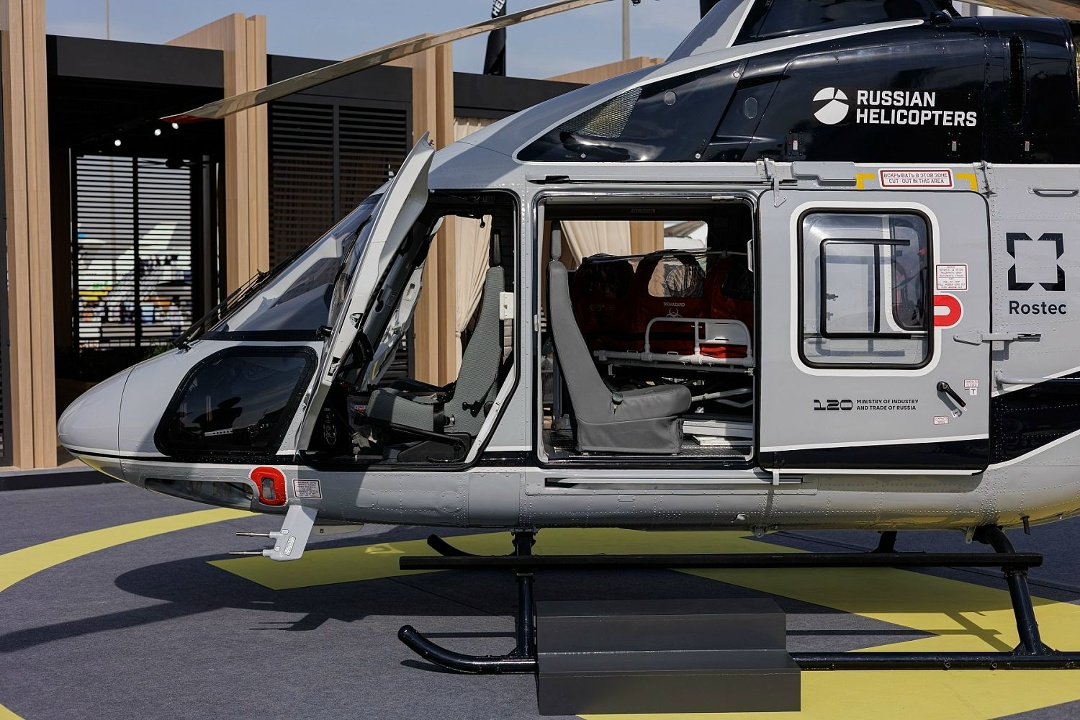 Ростех впервые представил импортозамещенный Ансат на Dubai Airshow 2025