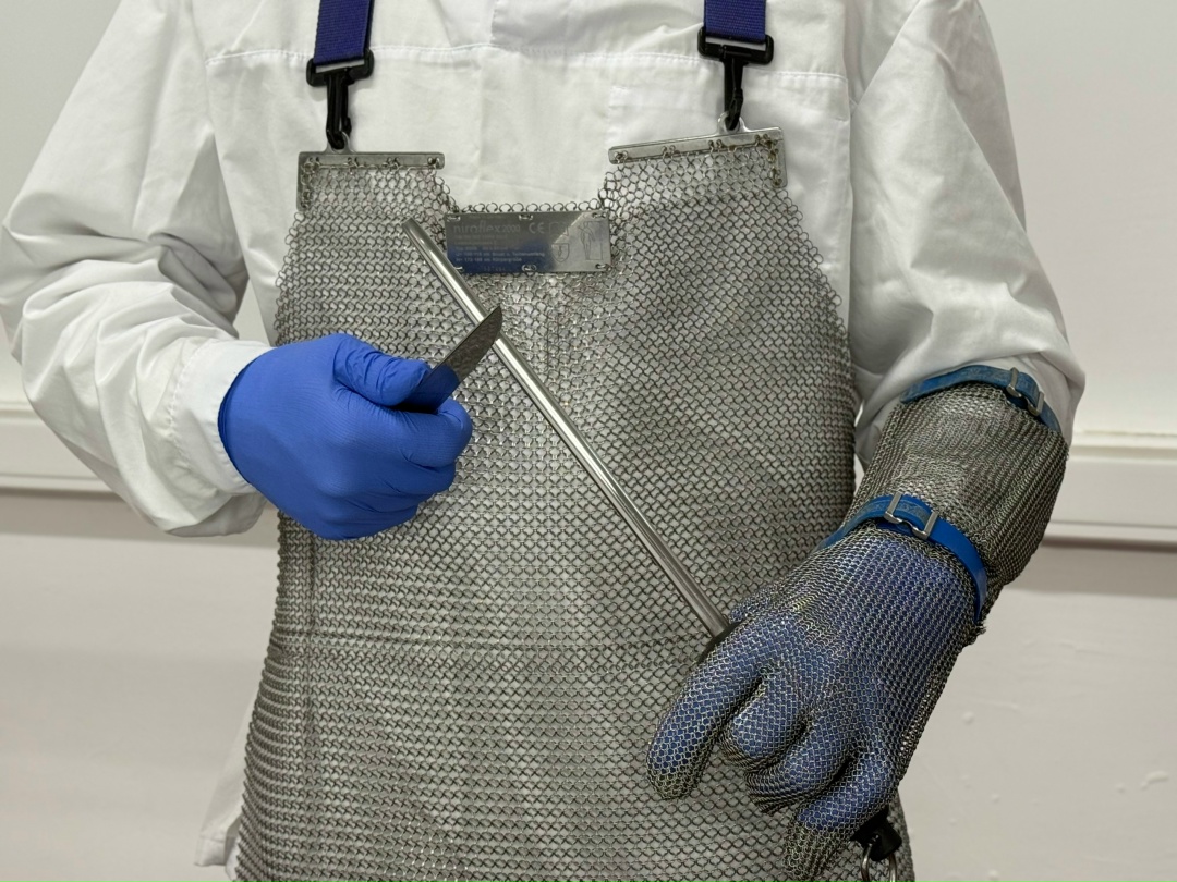 Прямо сейчас в Мясном бизнесе «Русагро» стартовал конкурс обвальщиков, в котором представители трех мясоперерабатывающих производств компании борются за звание…