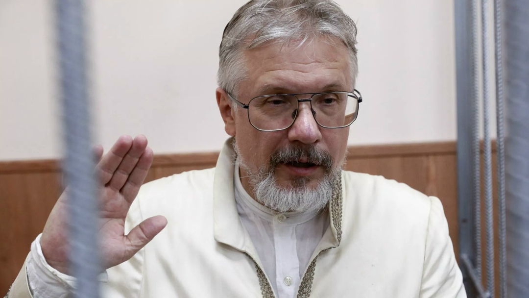 Суд в Московской области приговорил бизнесмена, основателя агрохолдинга «Русское молоко» Василия Бойко-Великого к 15,5 годам колонии строгого режима по делу об…