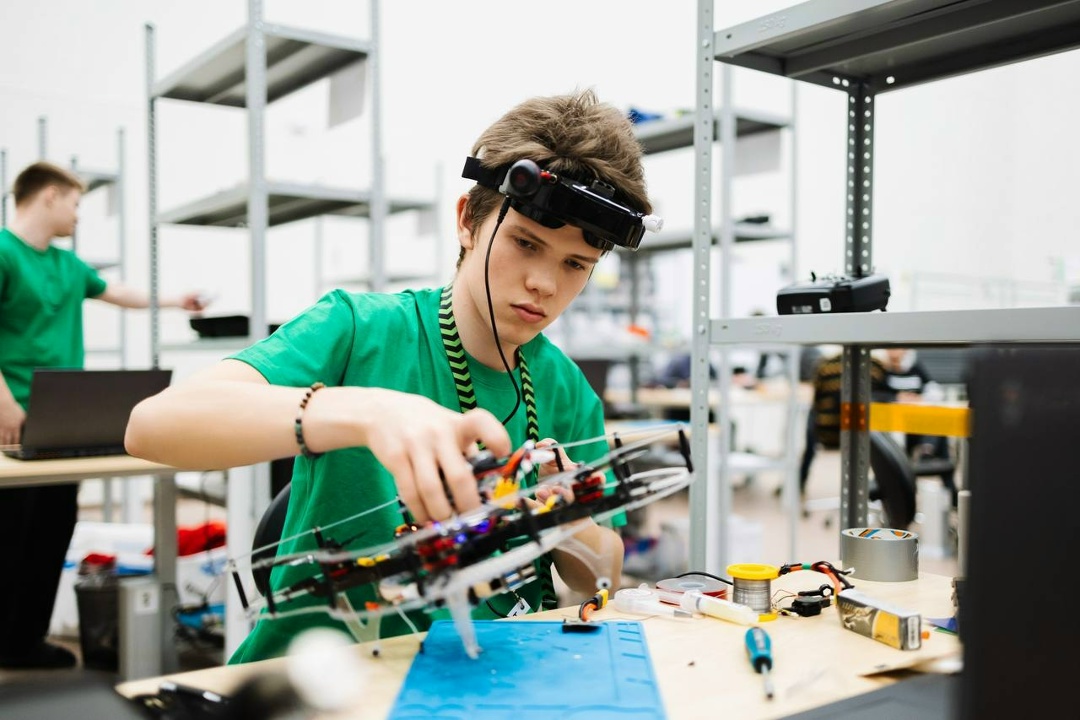 Дмитрий Чернышенко: Чемпионат «Профессионалы» – самое масштабное соревнование по профессиональному мастерству в России.