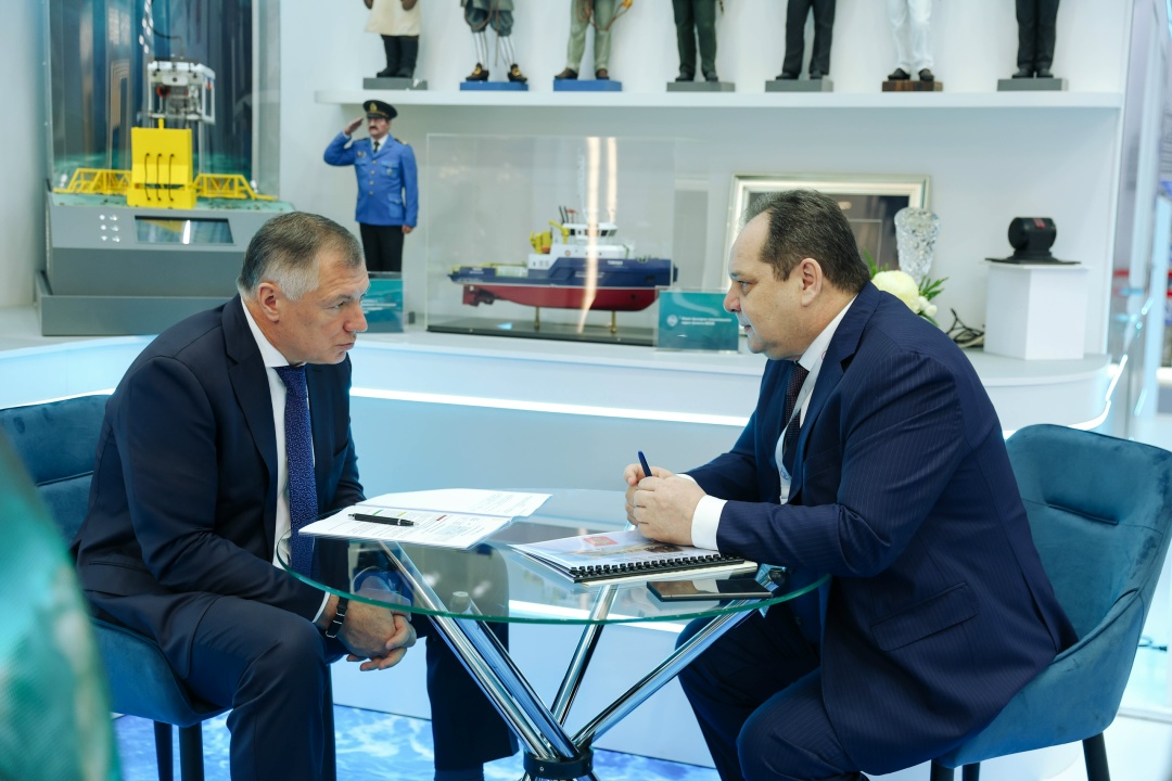 Марат Хуснуллин провел встречи с губернаторами на полях Транспортной недели.