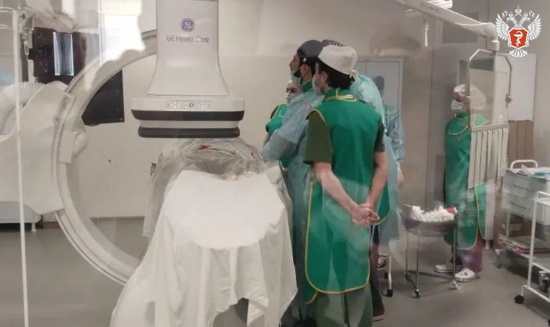 В Абхазии провели первые операции на новом ангиографе