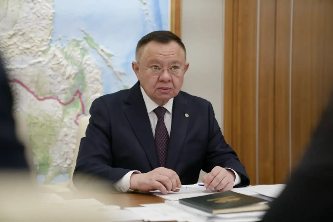 Министр строительства и ЖКХ РФ Ирек Файзуллин провел рабочую встречу с Главой Республики Тыва Владиславом Ховалыгом