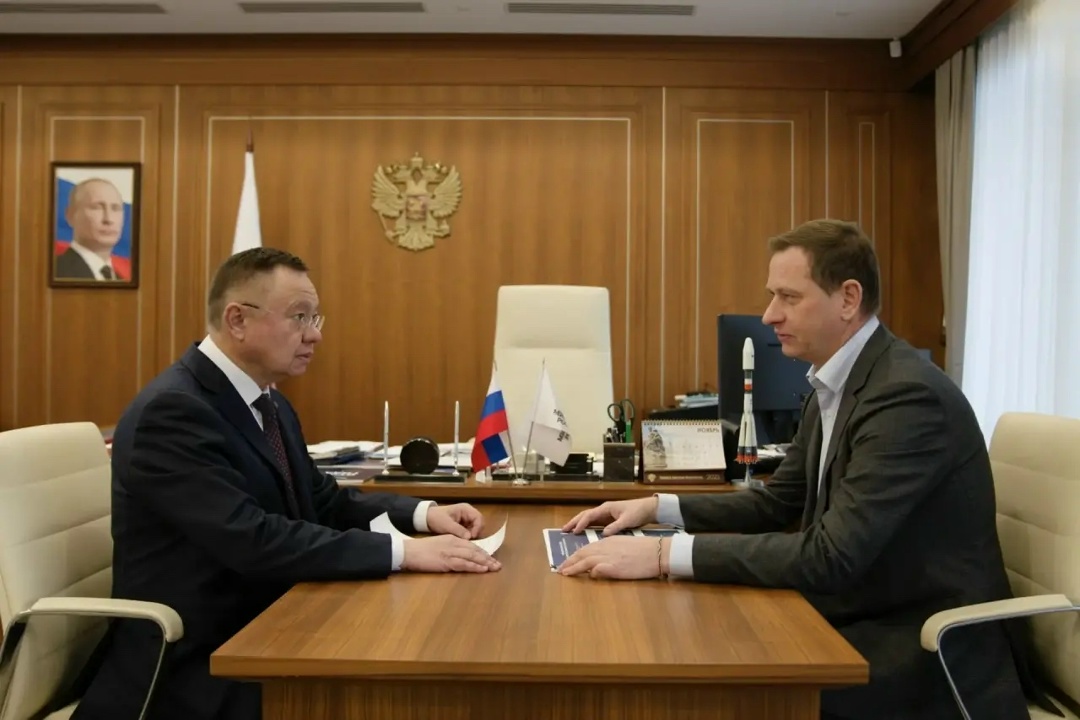 Глава Минстроя России Ирек Файзуллин провел совещание по вопросам развития инфраструктурного и жилищного строительства Сочи