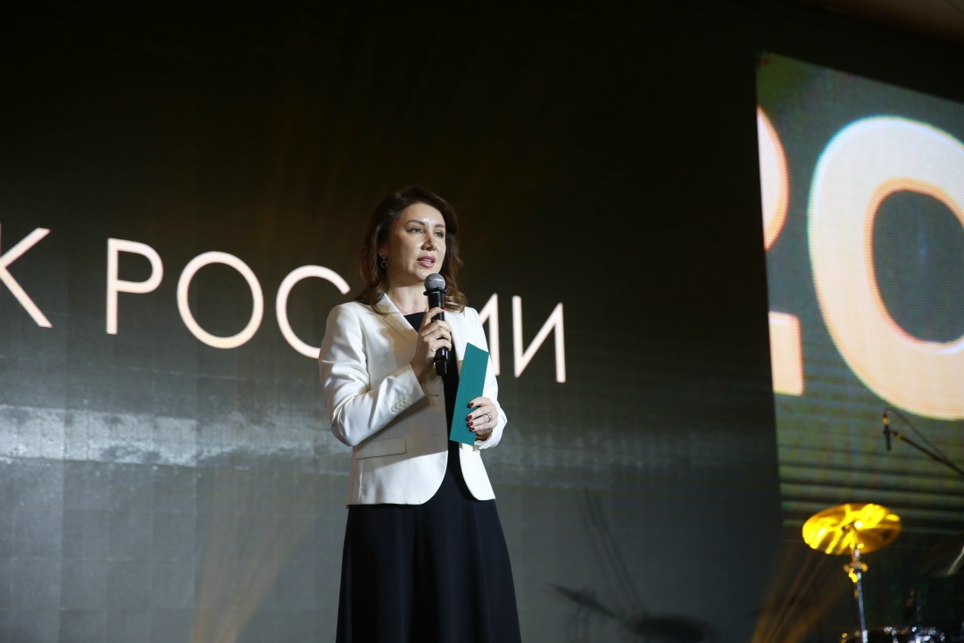 Ирина Окладникова и Денис Мамонов поздравили лауреатов премии «Лучший аналитик России»