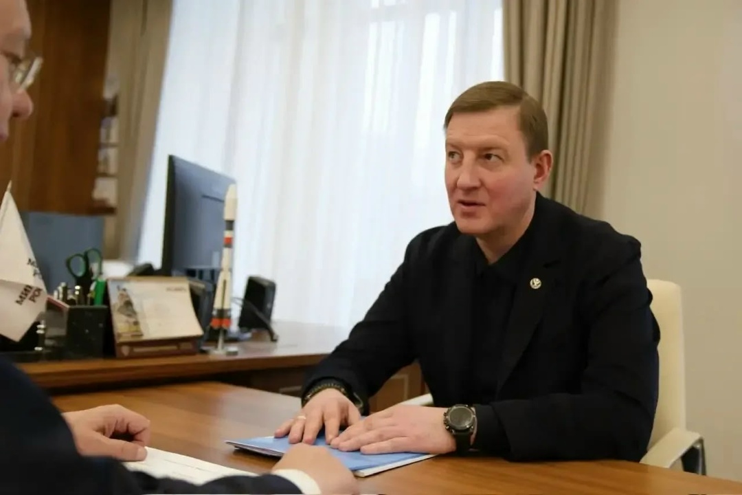 Министр строительства и ЖКХ РФ Ирек Файзуллин провел рабочую встречу с Главой Республики Алтай Андреем Турчаком