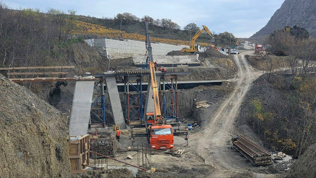 В Республике Крым продолжается масштабное строительство