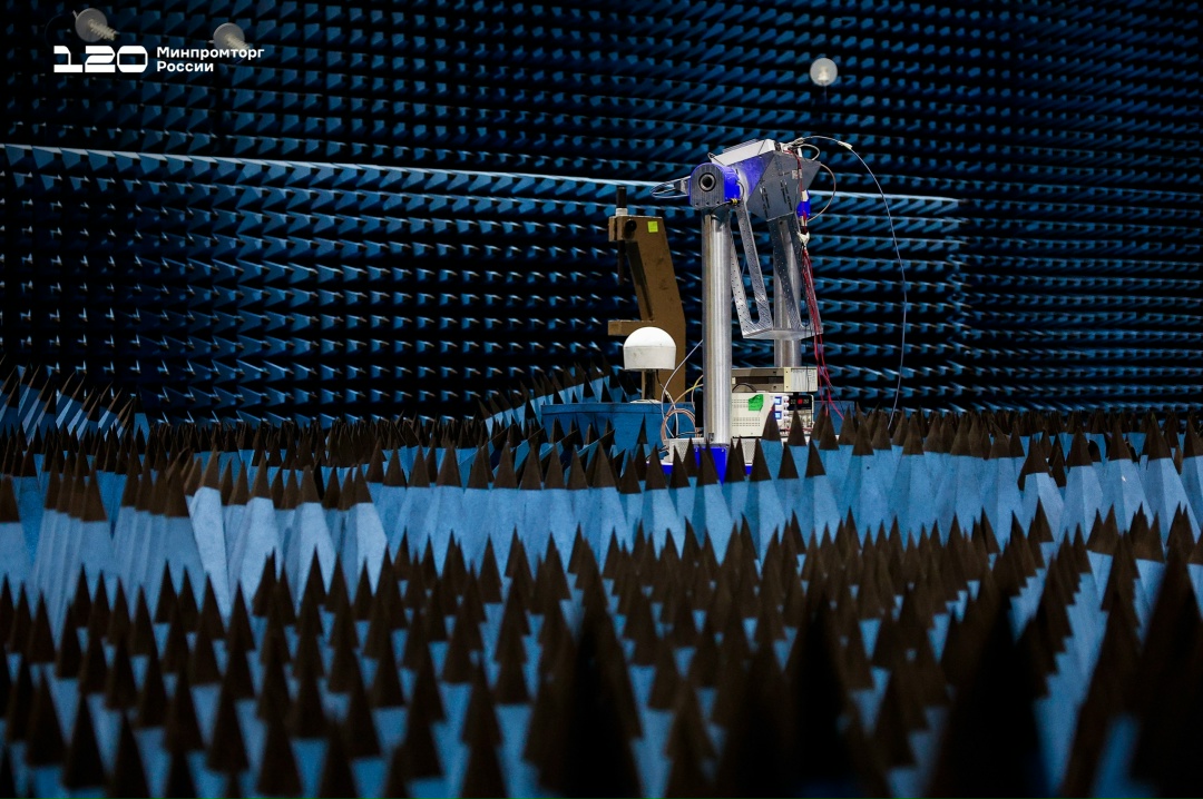 Антон Алиханов посетил государственный научный центр «ВНИИФТРИ»