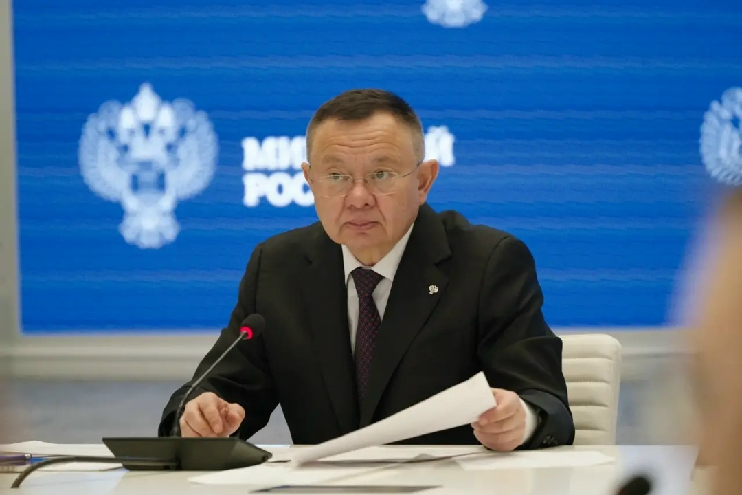 В Минстрое России прошло еженедельное оперативное совещание под председательством Министра строительства и ЖКХ РФ Ирека Файзуллина