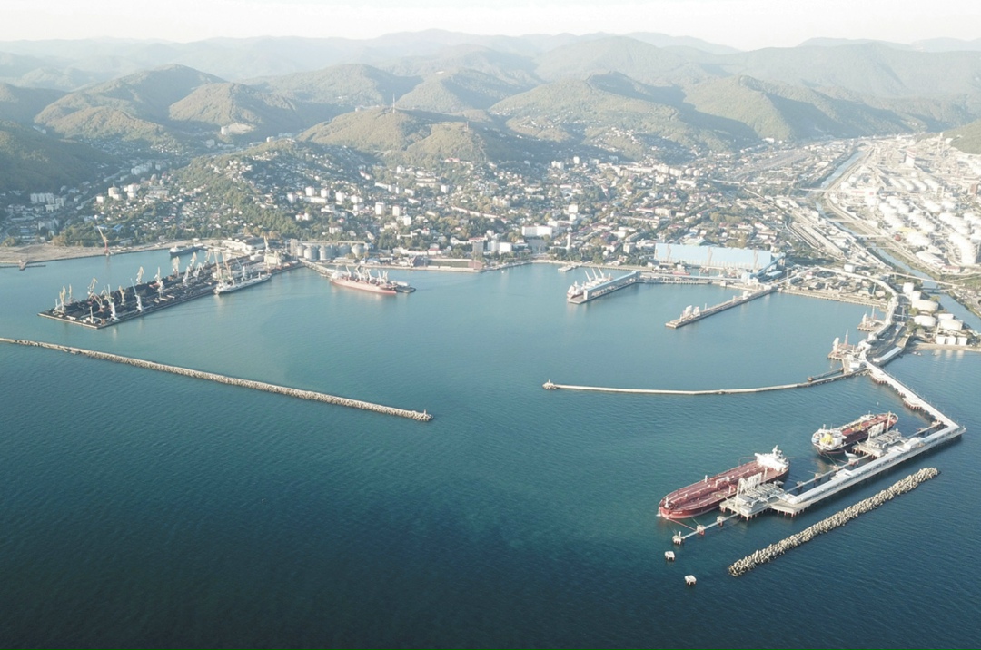 Арбитражный суд Краснодарского края обратил в доход государства морской порт Туапсе («Туапсинский морской коммерческий порт» ТМКП), которым владел участник…