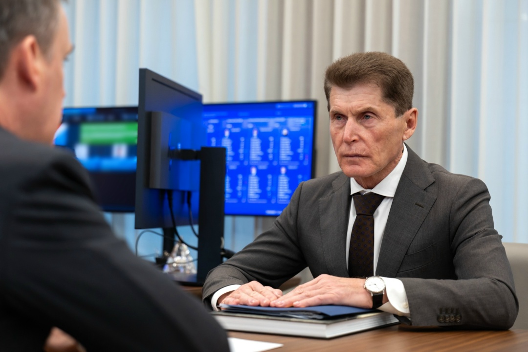 Дмитрий Патрушев и губернатор Приморского края Олег Кожемяко обсудили вопросы сельского хозяйства и экологии региона.