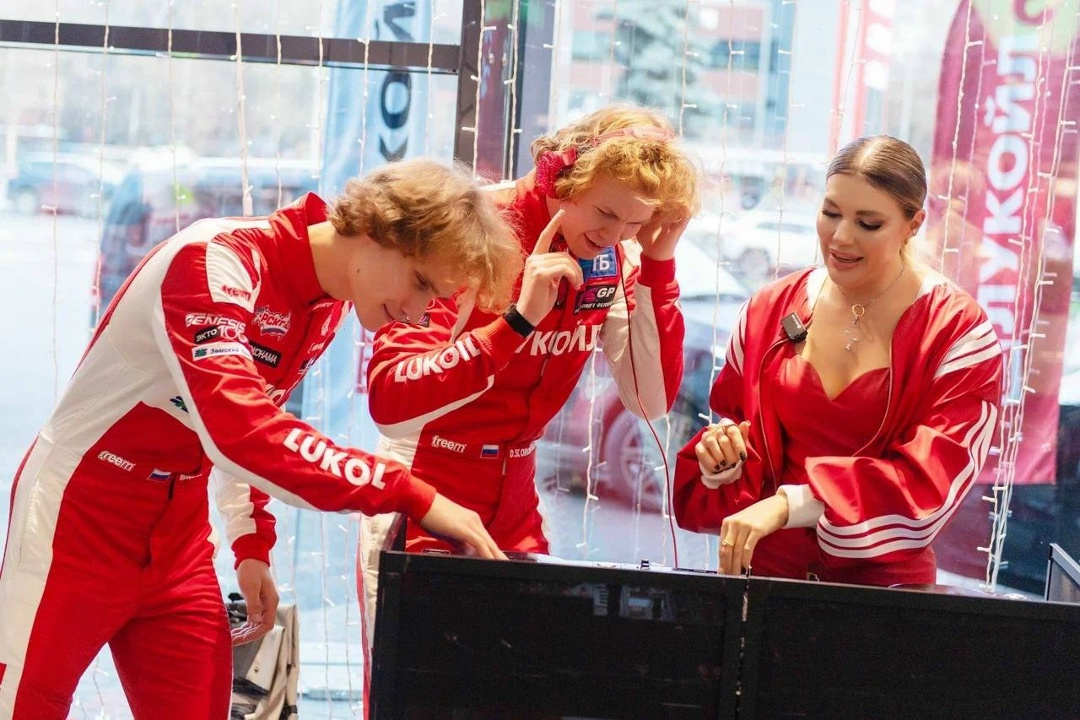 В светской хронике: «ДискоТЭКа» на АЗС ЛУКОЙЛа