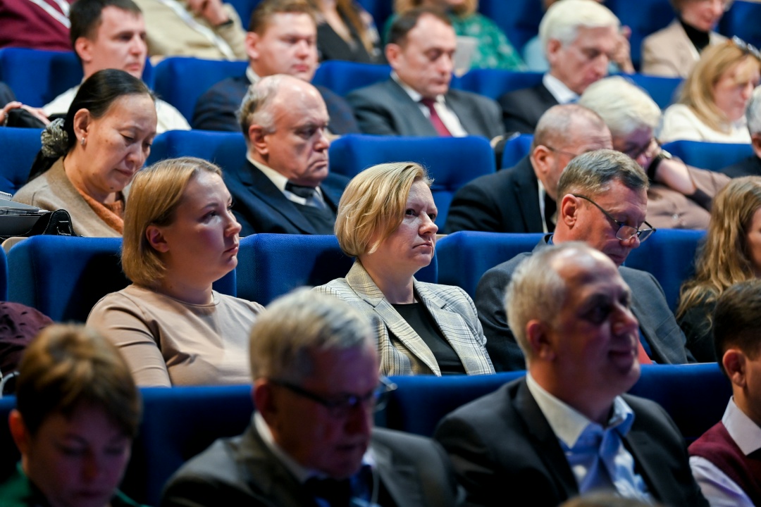 Антон Силуанов: в мире идет борьба за лидерство в развитии технологий ИИ для всех сфер жизни