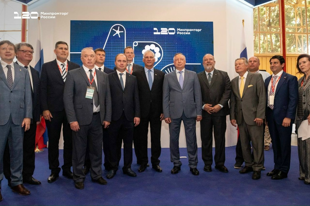 Российскую экспозицию на Международной Гаванской выставке – ярмарке FIHAV посетил Президент Кубы Мигель Диас-Канель.