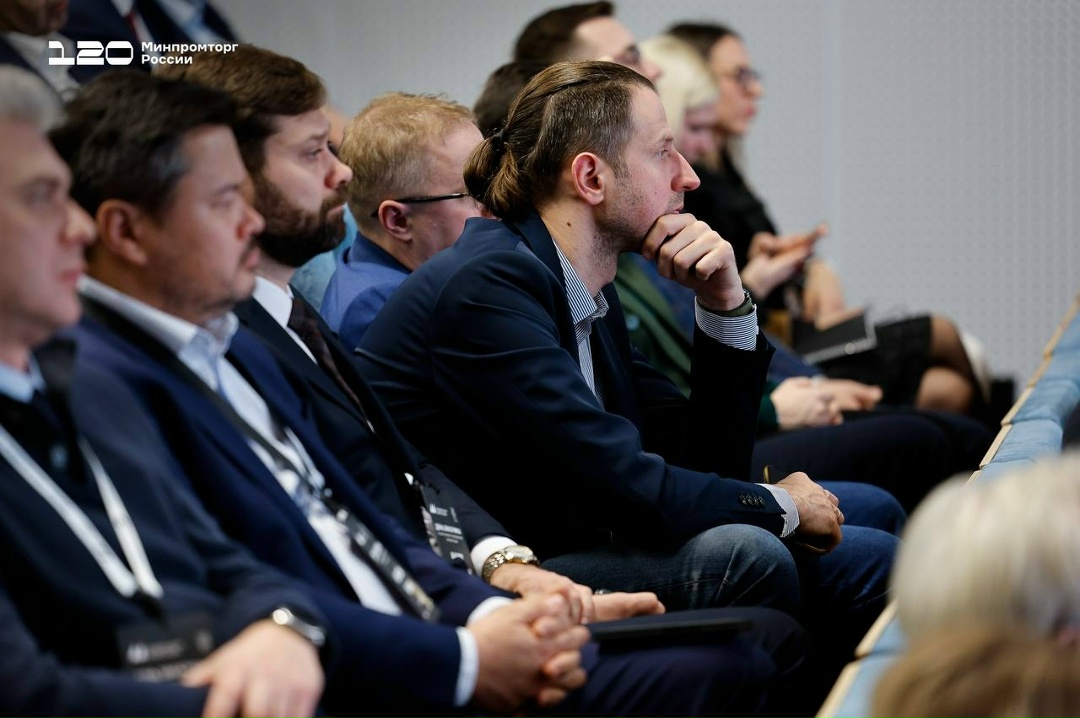 Антон Алиханов принял участие в пленарной сессии форума «День заказчика: станкостроение и промышленная автоматизация»