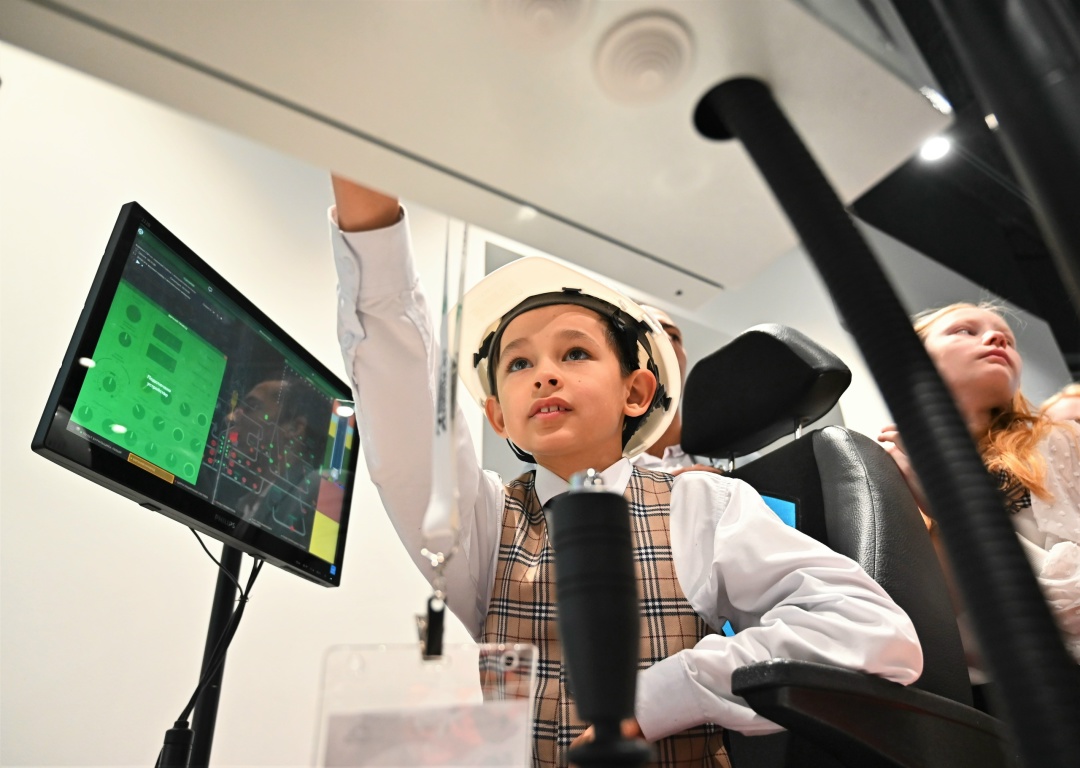 Ключ к энергии будущего Высшая школа нефти на несколько дней стала одной из площадок Международного фестиваля «НАУКА 0+» — масштабного события, направленного…