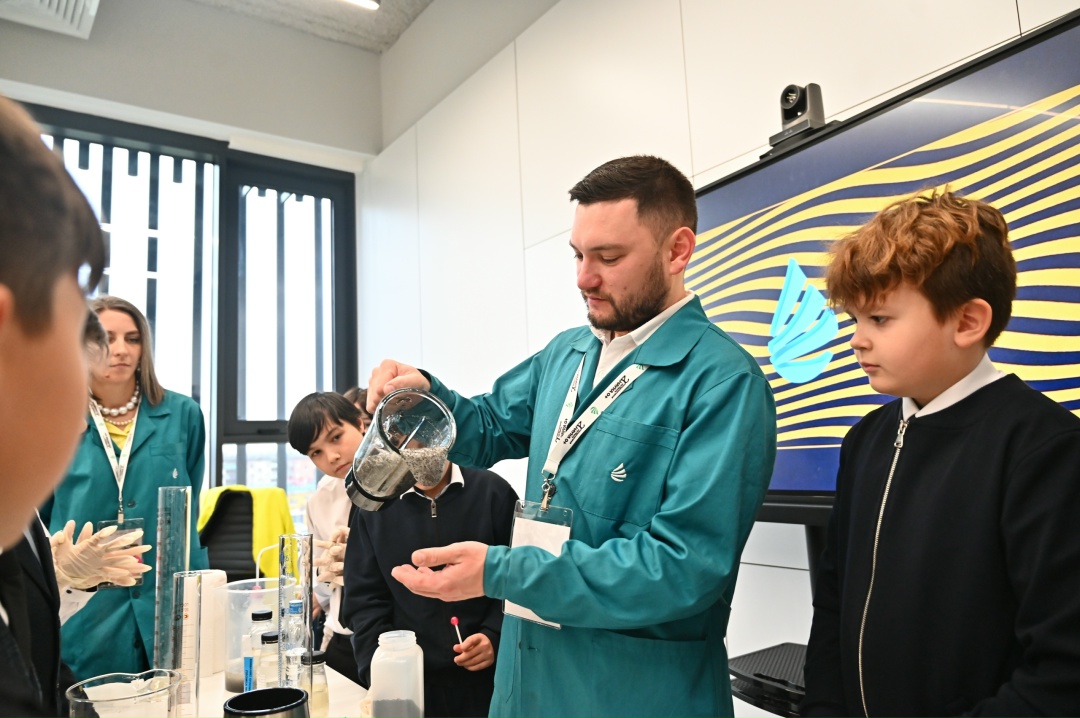 Ключ к энергии будущего Высшая школа нефти на несколько дней стала одной из площадок Международного фестиваля «НАУКА 0+» — масштабного события, направленного…