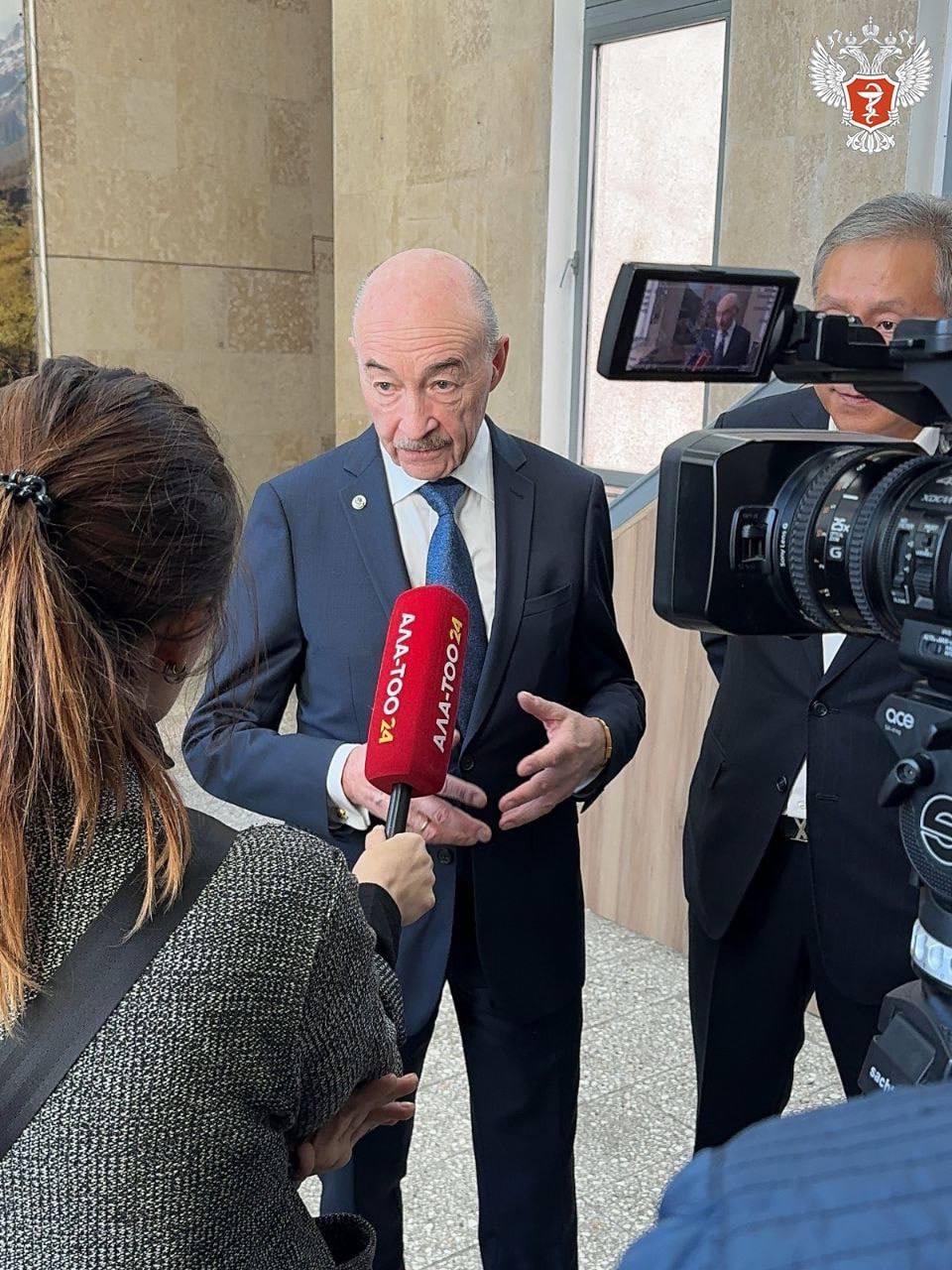 Российские трансплантологи и кардиологи работают в Бишкеке