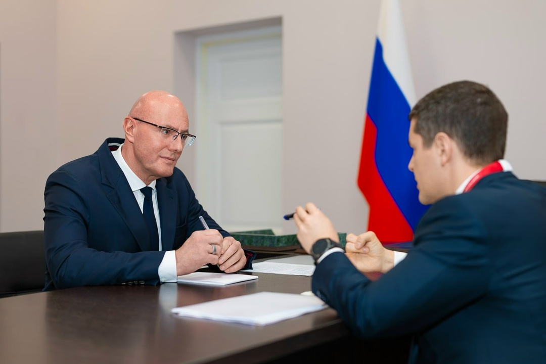 На полях V Конгресса молодых ученых Дмитрий Чернышенко провел рабочие встречи, посвященные развитию Ямало-Ненецкого автономного округа и города Сочи.