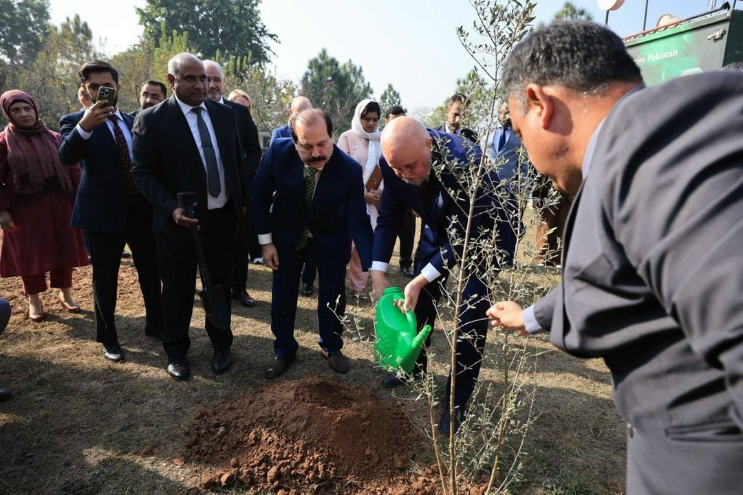 Российская делегация во главе с Сергеем Цивилевым посетила Национальное управление по управлению чрезвычайными ситуациями Республики Пакистан