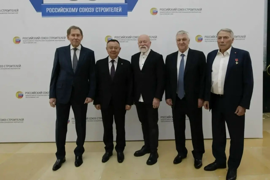 Глава Минстроя России принял участие в итоговом заседании Совета Российского союза строителей