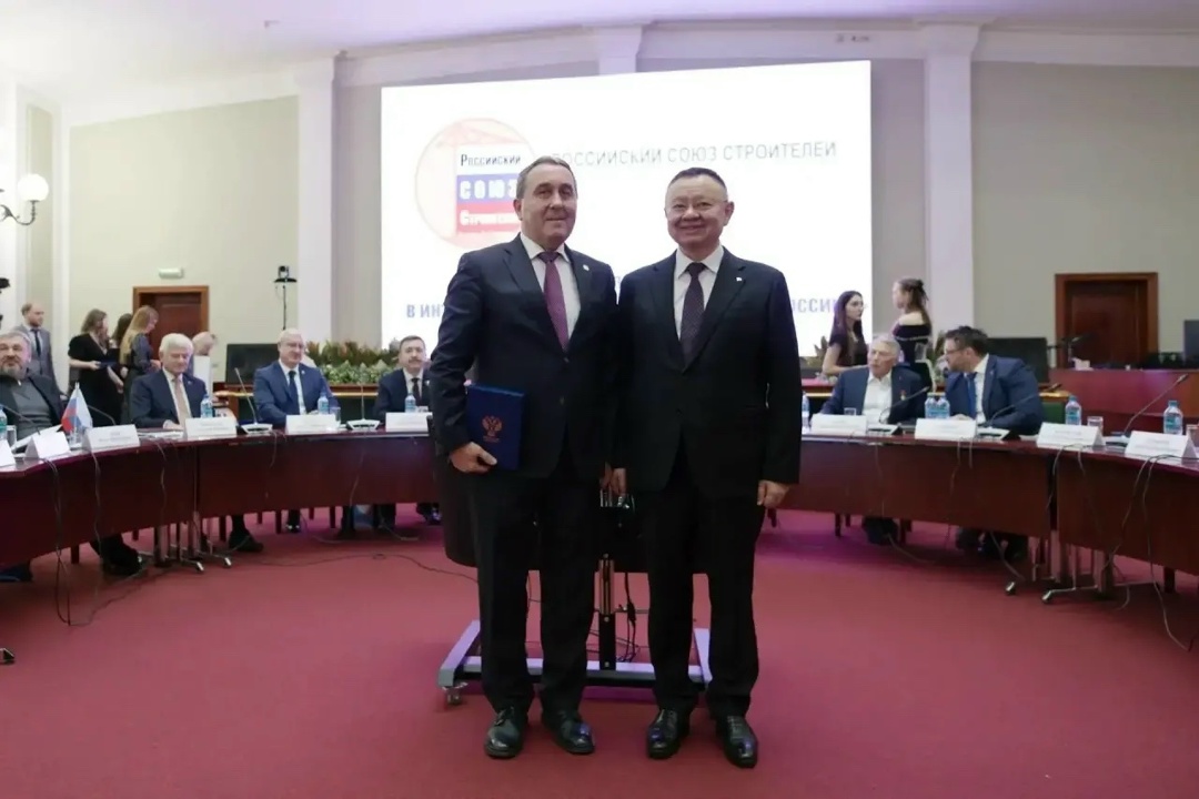 Глава Минстроя России принял участие в итоговом заседании Совета Российского союза строителей