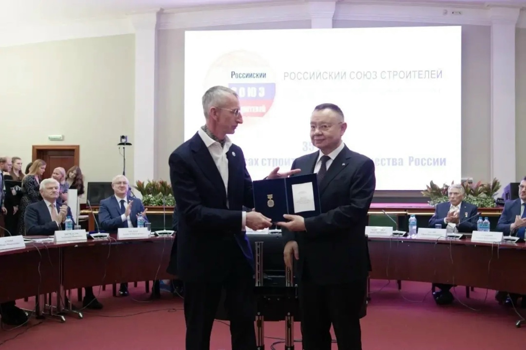 Глава Минстроя России принял участие в итоговом заседании Совета Российского союза строителей