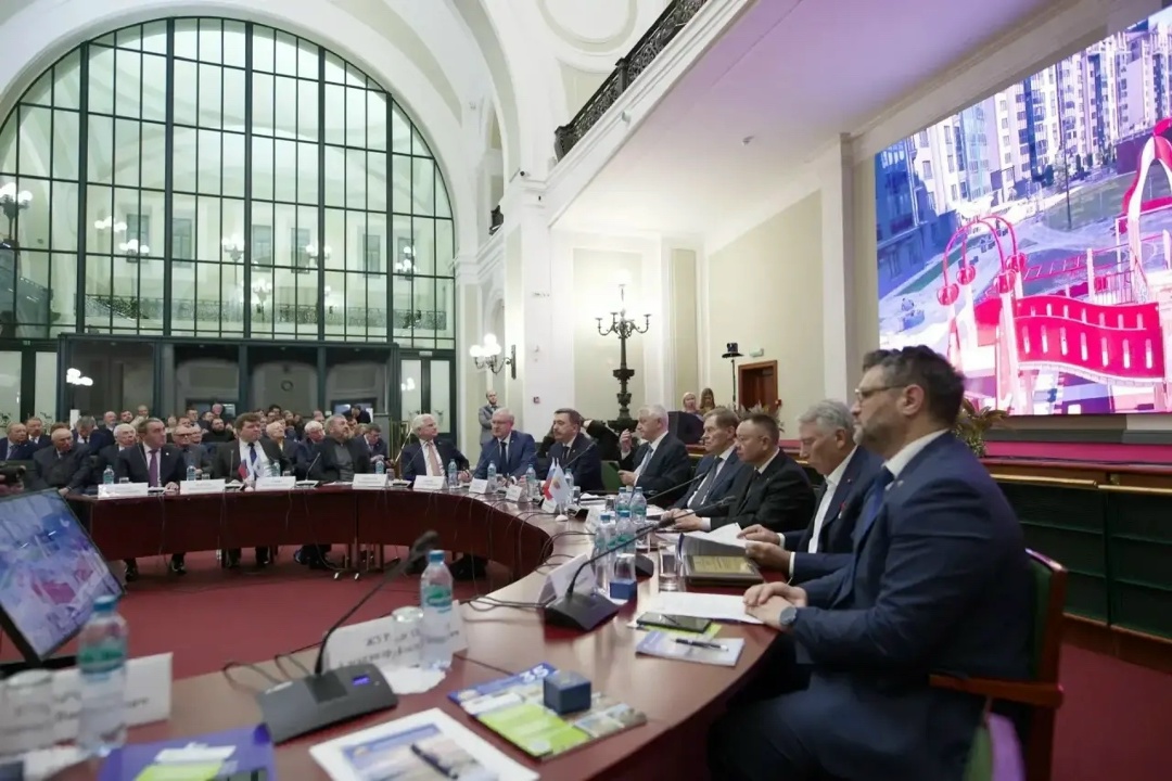 Глава Минстроя России принял участие в итоговом заседании Совета Российского союза строителей