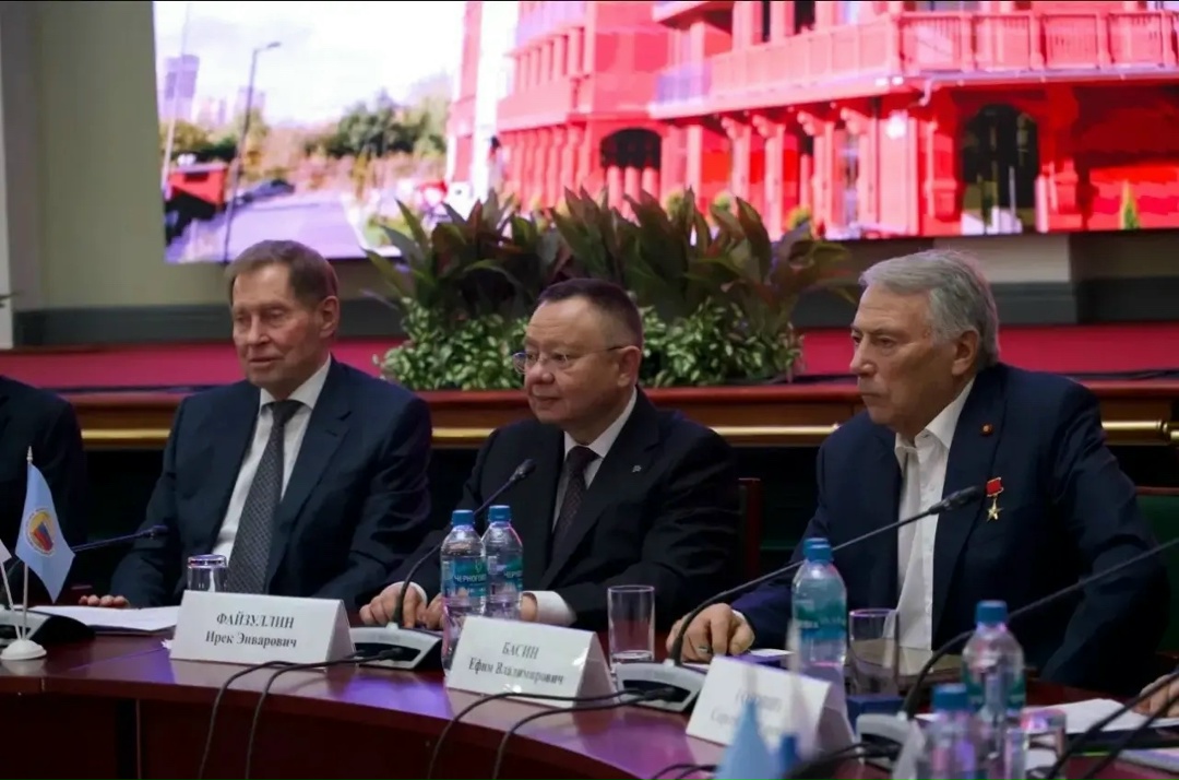 Глава Минстроя России принял участие в итоговом заседании Совета Российского союза строителей