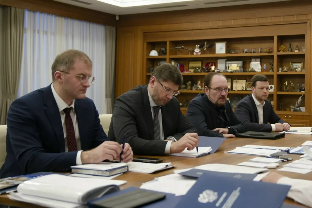 Министр строительства и ЖКХ РФ Ирек Файзуллин провел совещание по актуальным вопросам развития и предварительным итогам строительной отрасли