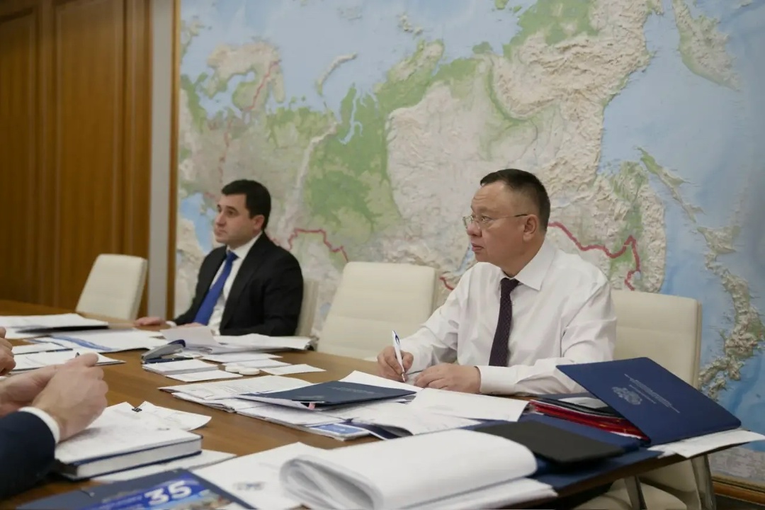 Министр строительства и ЖКХ РФ Ирек Файзуллин провел совещание по актуальным вопросам развития и предварительным итогам строительной отрасли