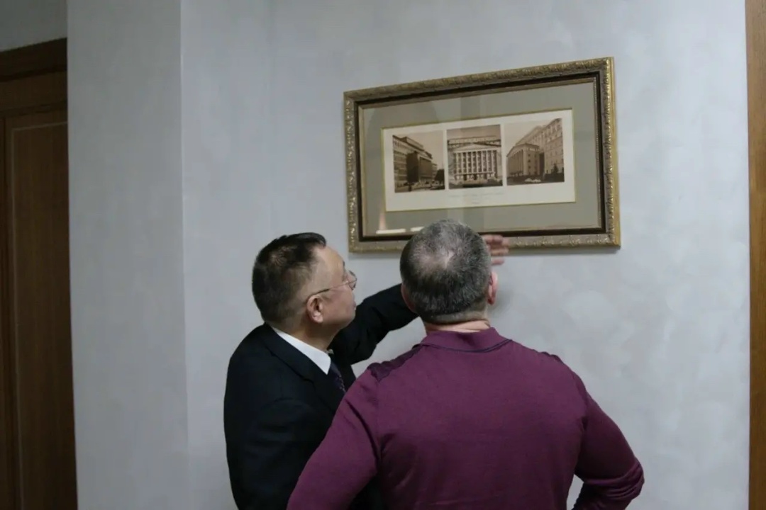 В Минстрое России состоялась рабочая встреча Министра строительства и ЖКХ РФ Ирека Файзуллина и заместителя директора Федеральной службы по военно-техническому…