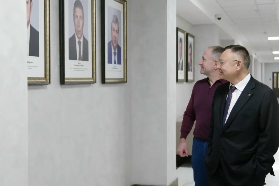 В Минстрое России состоялась рабочая встреча Министра строительства и ЖКХ РФ Ирека Файзуллина и заместителя директора Федеральной службы по военно-техническому…