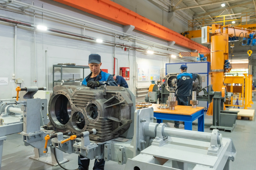 Ездить на российском! Демиховский машиностроительный завод наладил производство электропоездов с применением отечественного электрооборудования и создал новый…