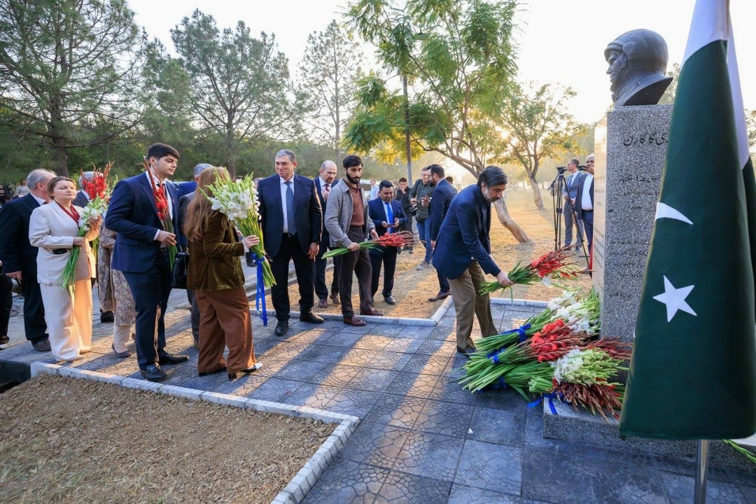 #ФотоНедели В фотогалерее — кадры юбилейного 10-го заседания Российско-Пакистанской межправкомиссии, которое состоялось на этой неделе в Исламабаде под…