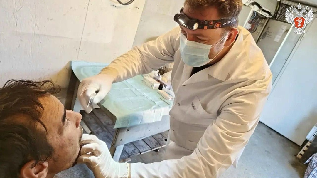 Врачи на Чукотке провели выездной осмотр работников оленеводческой бригады