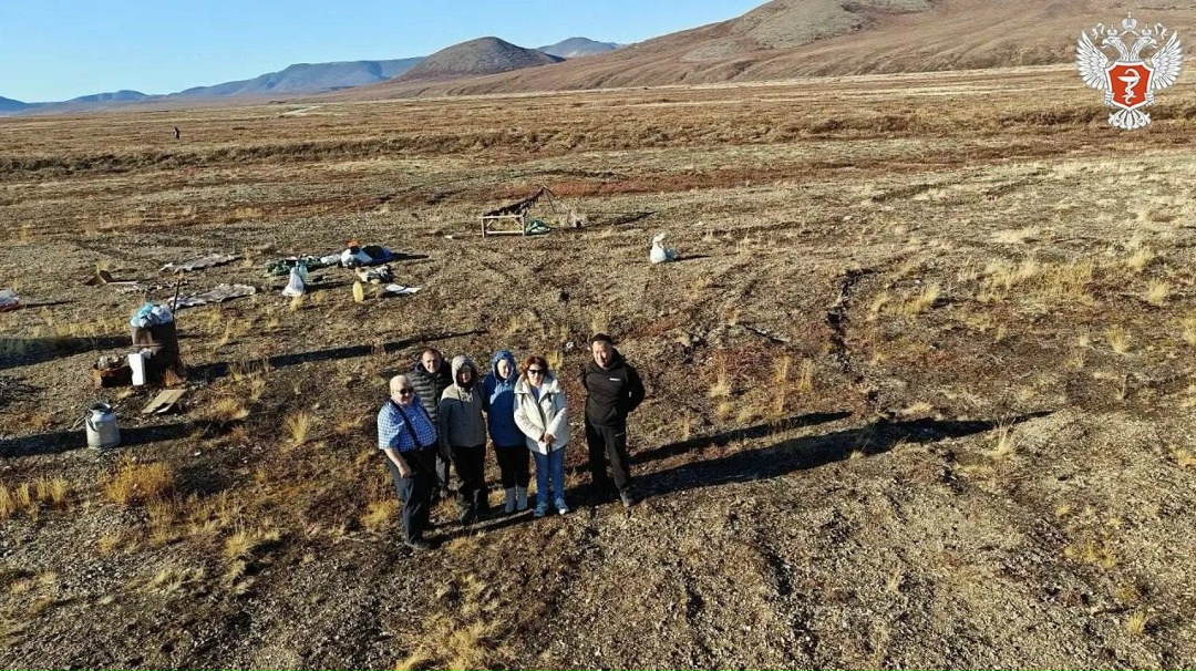 Врачи на Чукотке провели выездной осмотр работников оленеводческой бригады