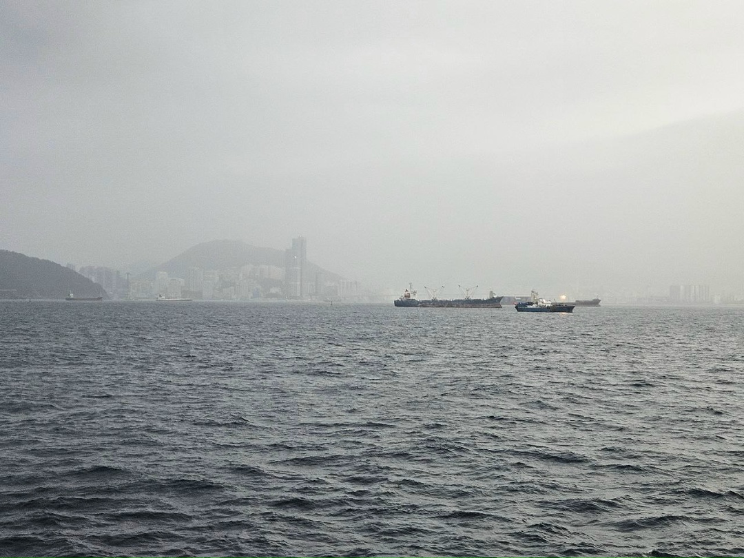 Записки судового электрика Морская работа бывает разной... Сегодня поднимаешься на палубу в жаре и влажности, где солнце плавит всё вокруг