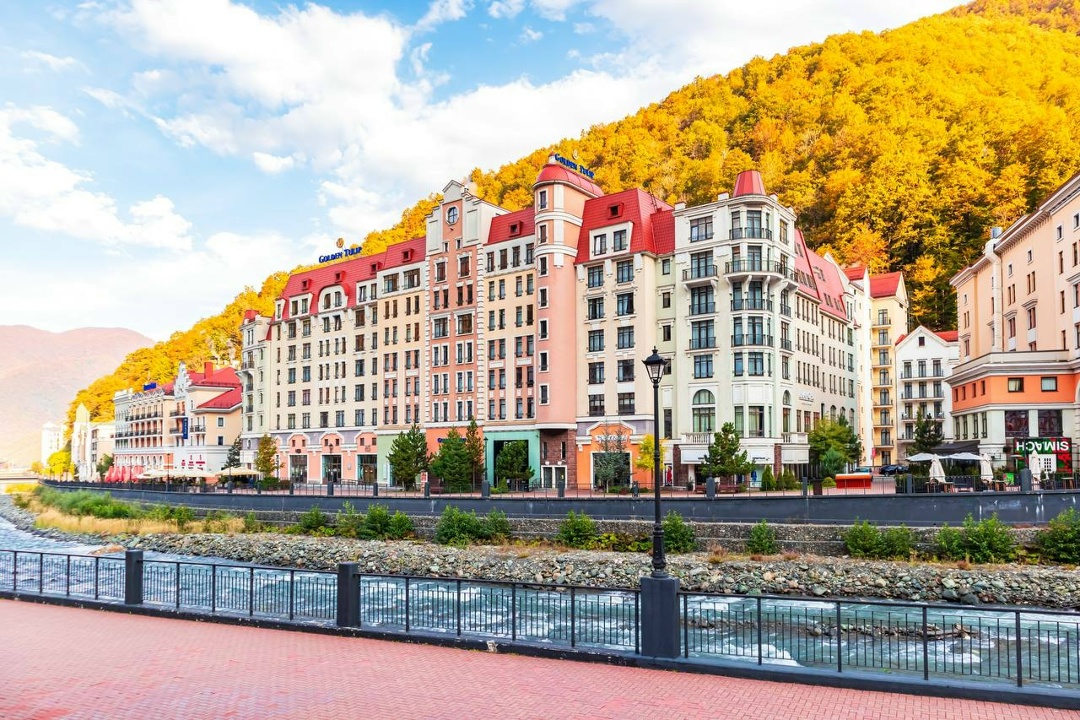 Дмитрий Чернышенко: За 10 месяцев число турпоездок по стране достигло 76,2 млн – на 4,8% больше, чем за аналогичный период прошлого года.