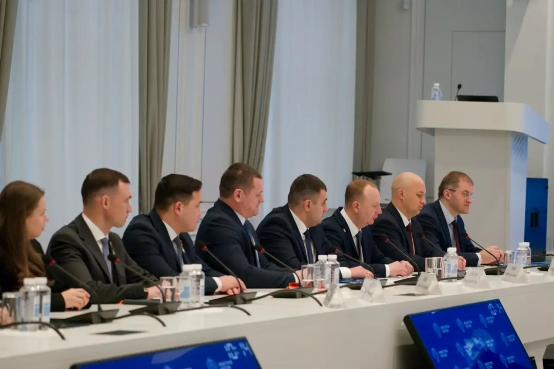 В Минстрое России стартовала стажировка участников второго потока программы обучения кадров «Время героев»