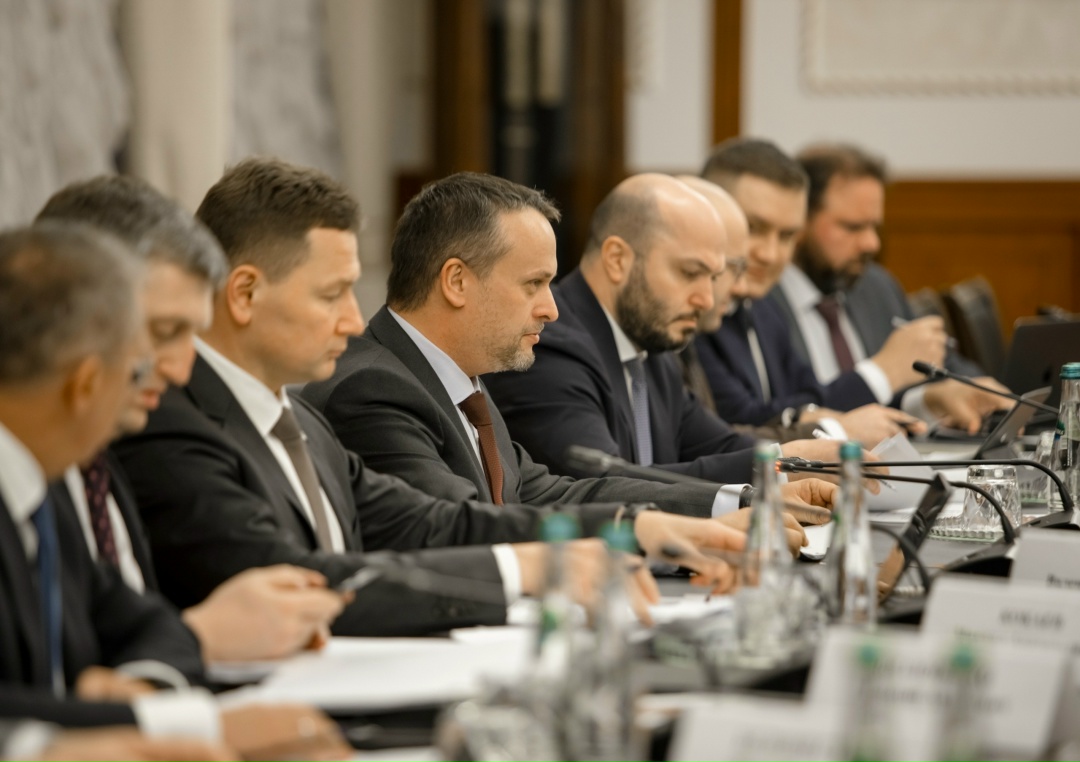 Минтранс и ФТС работают над сокращением времени прохождения границы до 10 минут