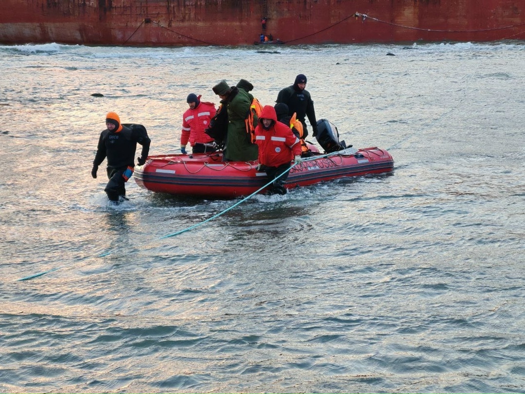 Специалисты Морспасслужбы завершили операцию по спасению экипажа китайского сухогруза An Yang 2