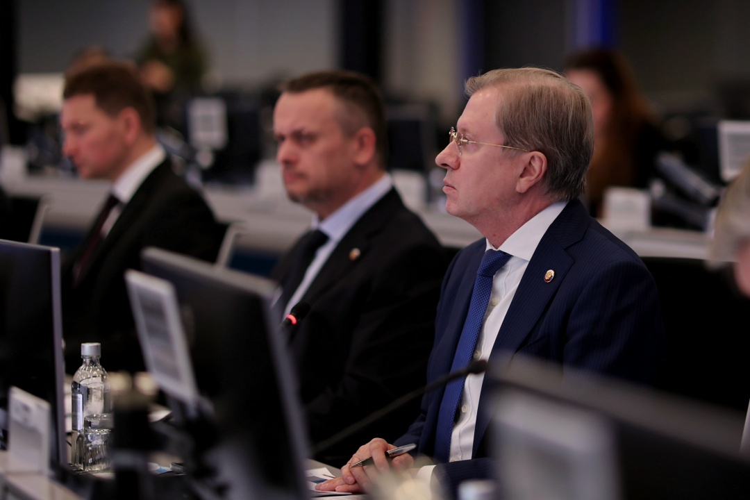 Виталий Савельев провел заседание подкомиссии по транспортно-логистическим коридорам правительственной комиссии по транспорту.