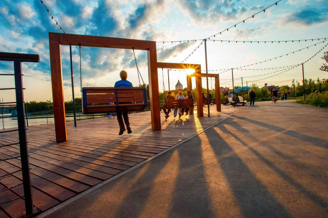 Марат Хуснуллин: Порядка 80 тыс. общественных и дворовых территорий благоустроили в России с 2019 года.