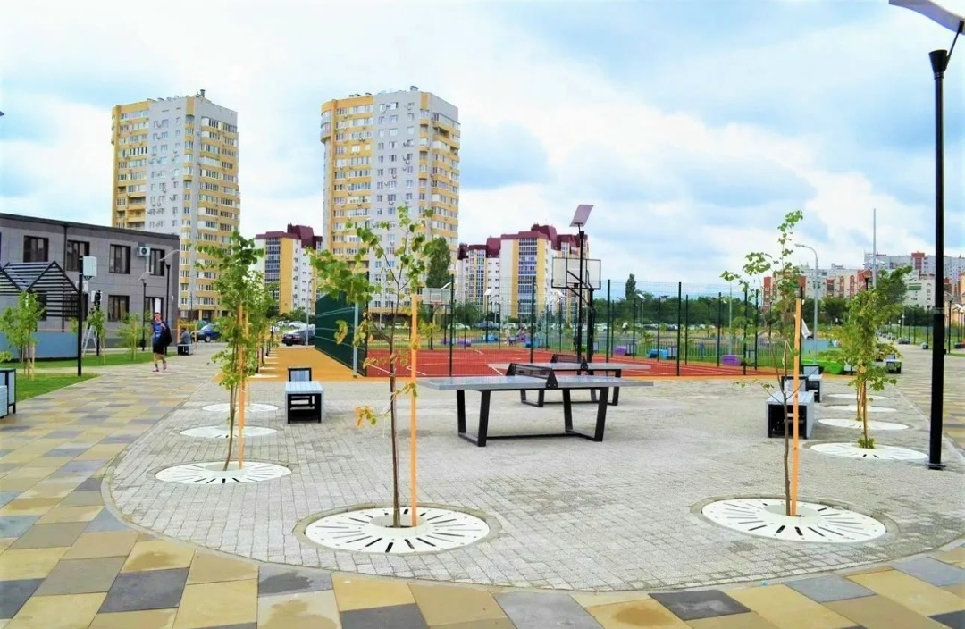 Порядка 80 тысяч общественных и дворовых территорий благоустроили в России с 2019 года