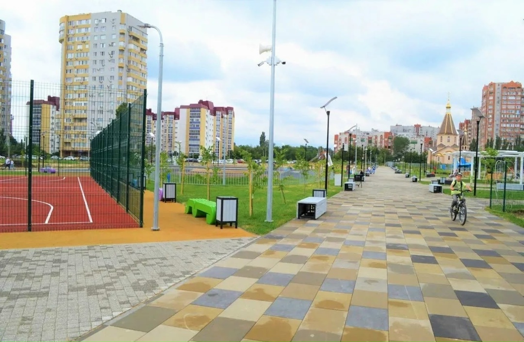 Порядка 80 тысяч общественных и дворовых территорий благоустроили в России с 2019 года